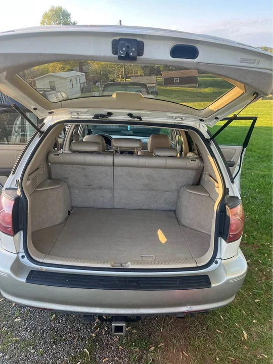 2000 Lexus RX 1st Gen - Image 12 of 14