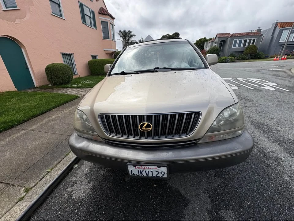 2000 Lexus RX 1st Gen - Image 4 of 4
