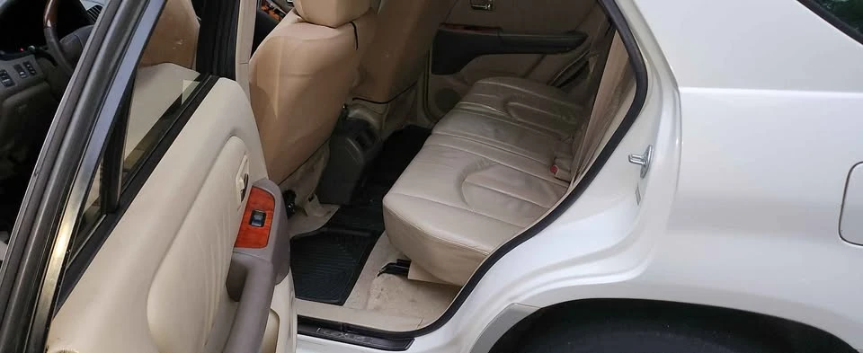 2000 Lexus RX 1st Gen - Image 5 of 7