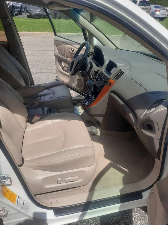 2000 Lexus RX 1st Gen - Image 13 of 16