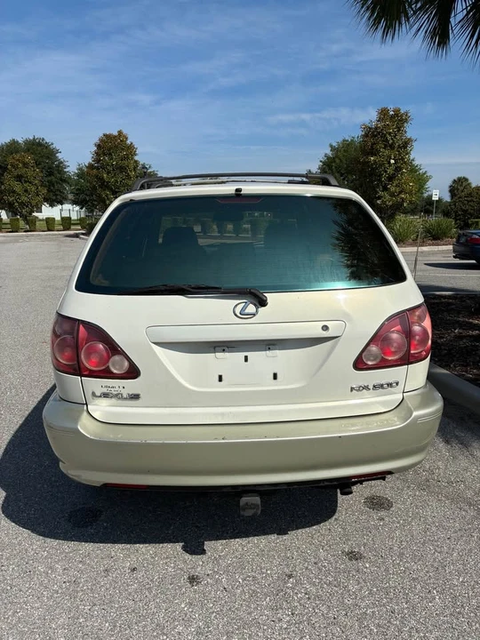 2000 Lexus RX 1st Gen - Image 10 of 20