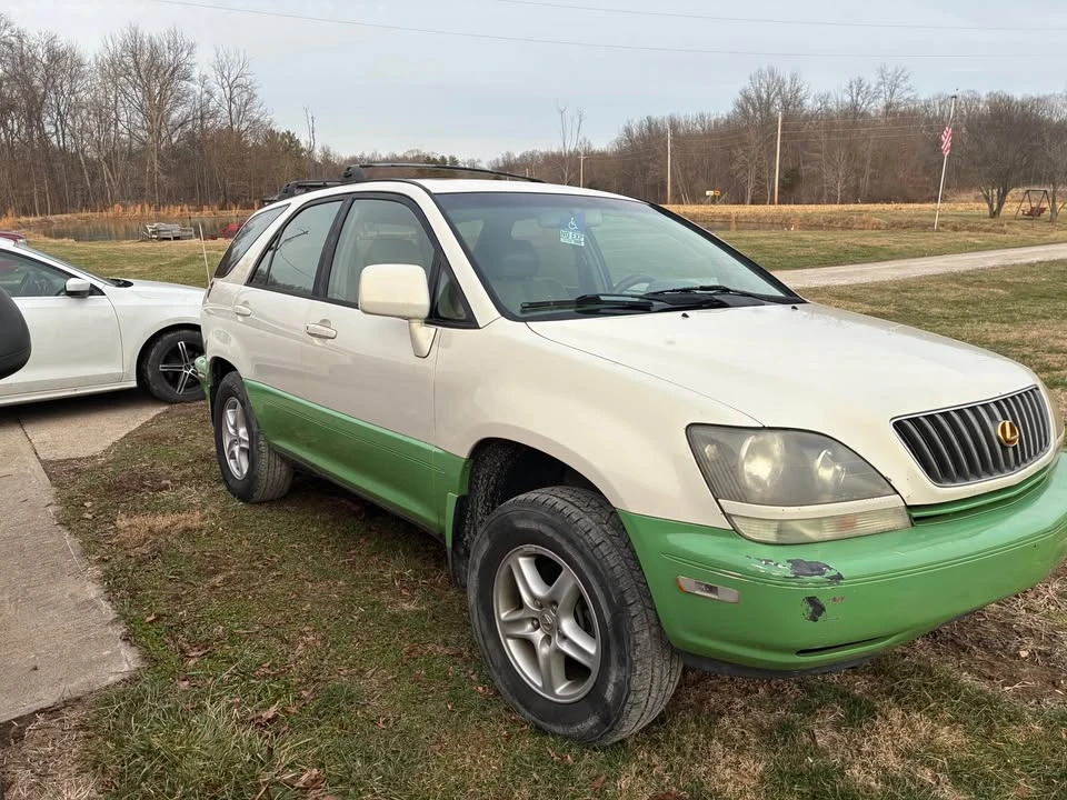 2000 Lexus RX 1st Gen - Image 2 of 6