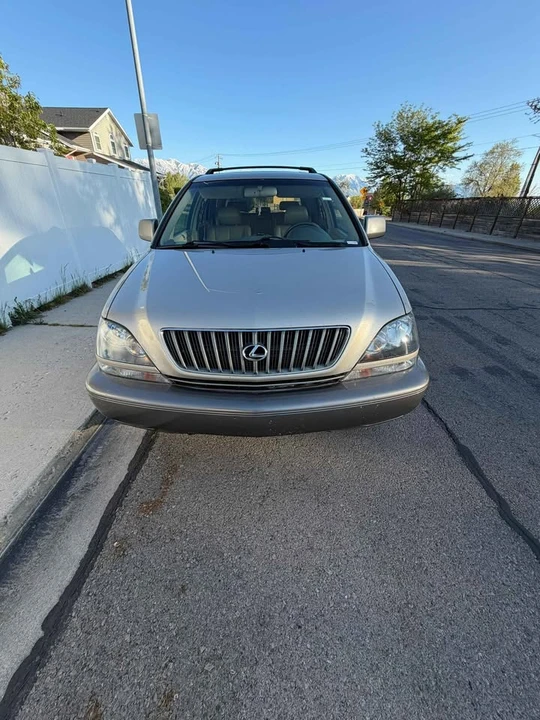 2000 Lexus RX 1st Gen - Image 3 of 20