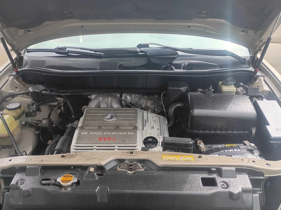 2000 Lexus RX 1st Gen - Image 8 of 15
