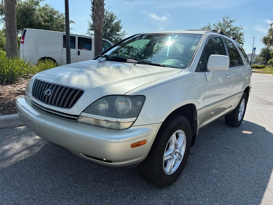 2000 Lexus RX 1st Gen - Image 2 of 20