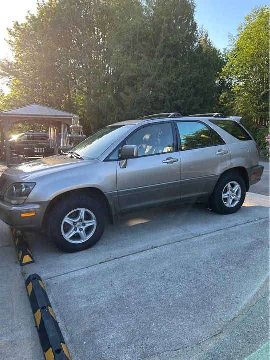 2000 Lexus RX 1st Gen - Image 5 of 20