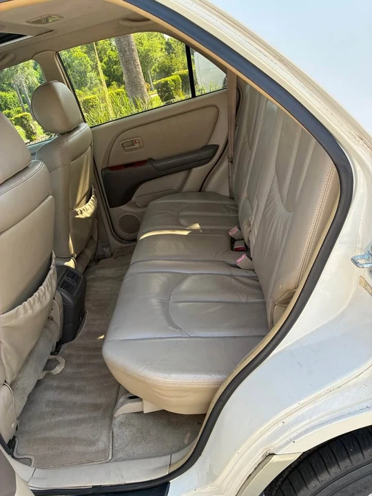 2000 Lexus RX 1st Gen - Image 14 of 20