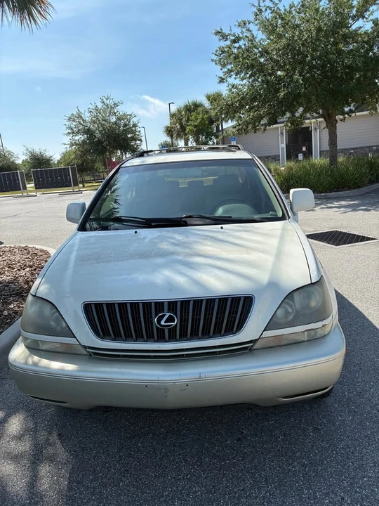 2000 Lexus RX 1st Gen - Image 5 of 20