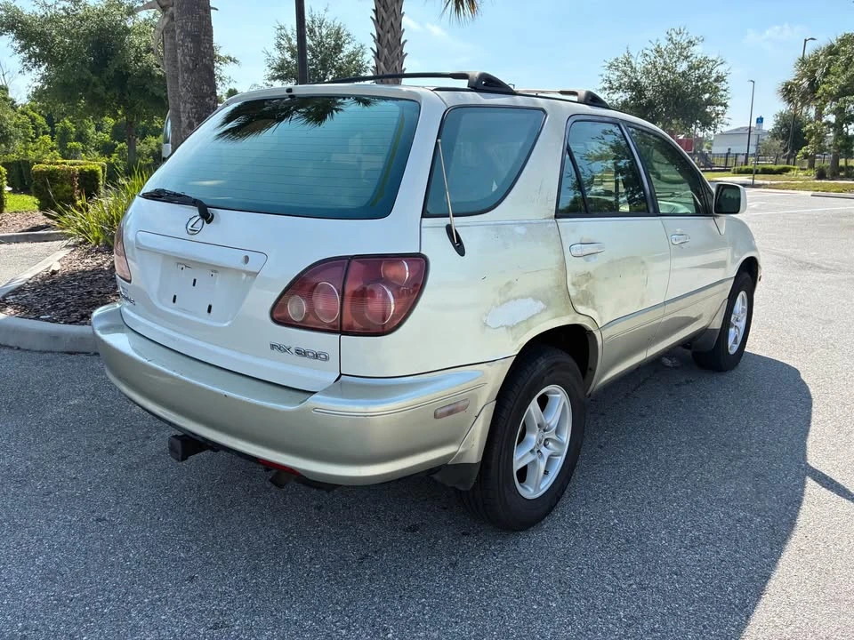 2000 Lexus RX 1st Gen - Image 8 of 20