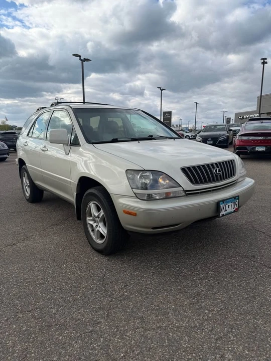 2000 Lexus RX 1st Gen - Image 3 of 11