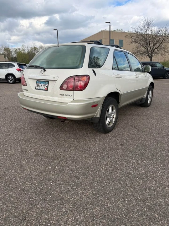 2000 Lexus RX 1st Gen - Image 5 of 11