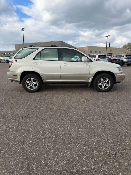 2000 Lexus RX 1st Gen - Image 4 of 11