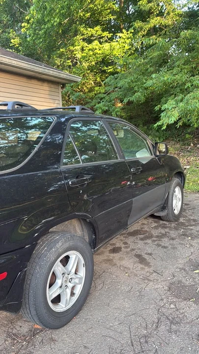 2000 Lexus RX 1st Gen - Image 5 of 5