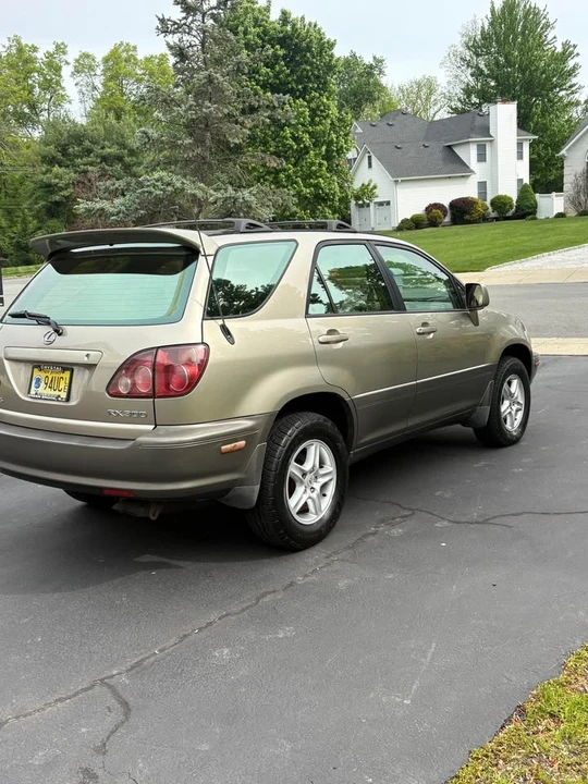 2000 Lexus RX 1st Gen - Image 4 of 14