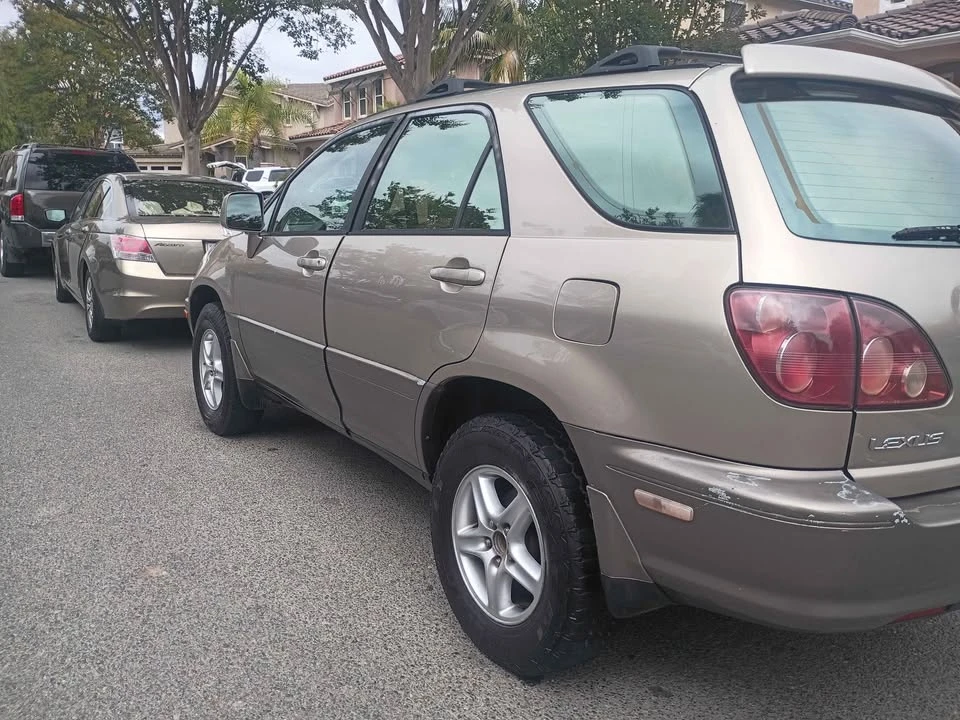 2000 Lexus RX 1st Gen - Image 6 of 15