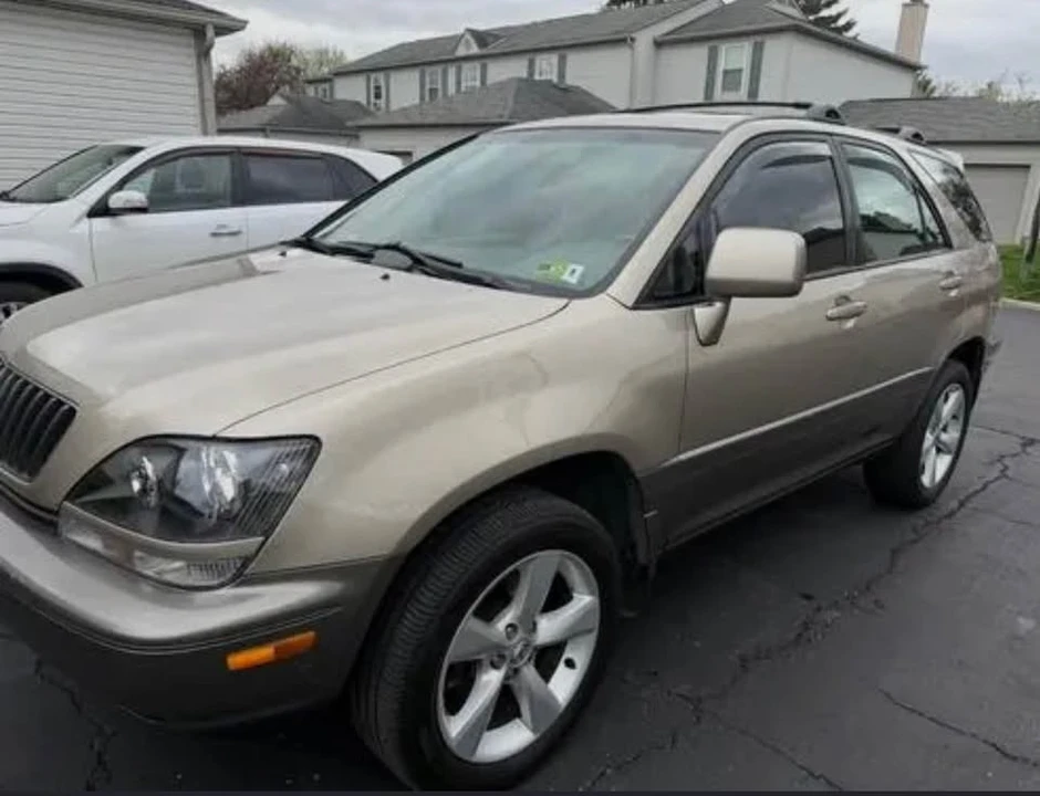 2000 Lexus RX 1st Gen - Image 4 of 4