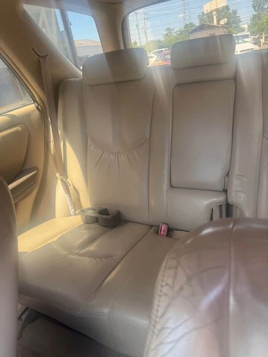 2000 Lexus RX 1st Gen - Image 11 of 12