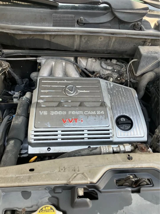 2000 Lexus RX 1st Gen - Image 6 of 7