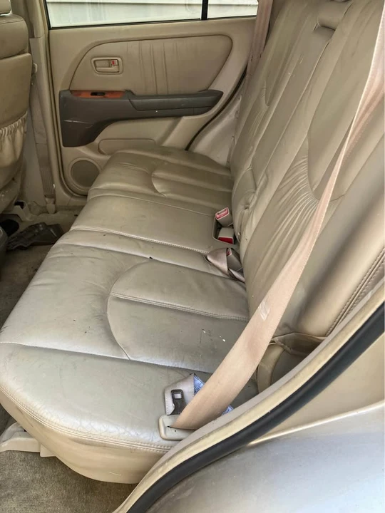 2000 Lexus RX 1st Gen - Image 5 of 7