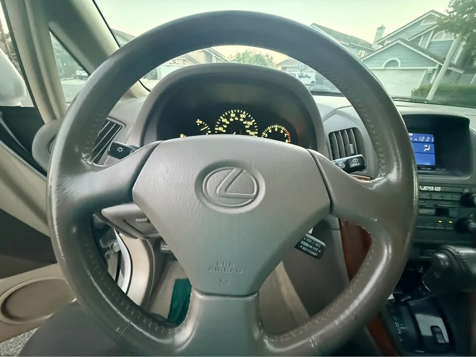 2000 Lexus RX 1st Gen - Image 16 of 20