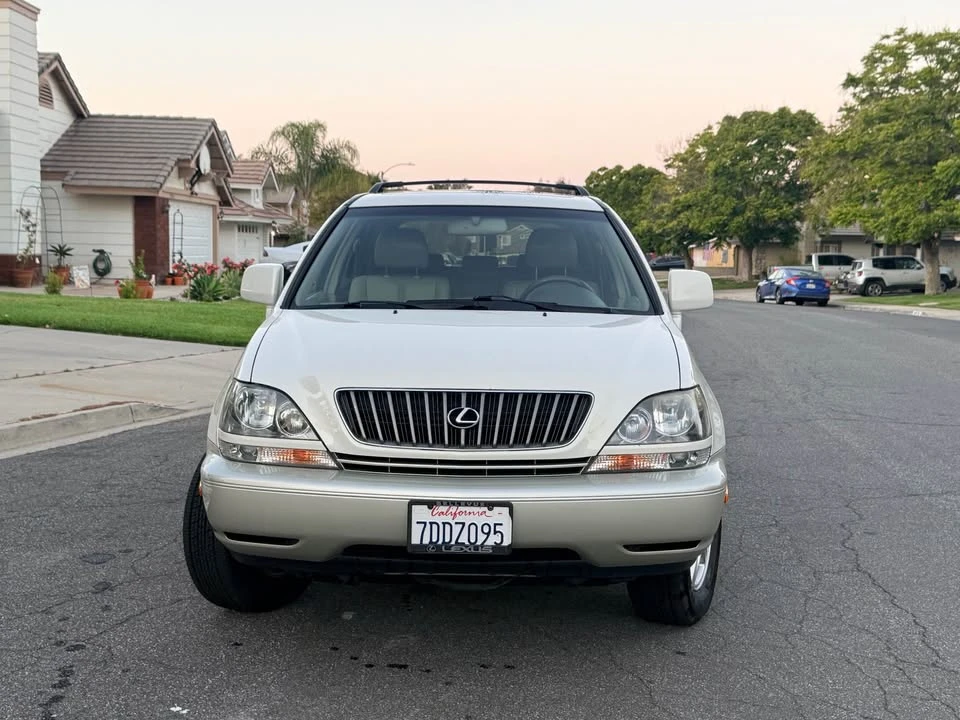 2000 Lexus RX 1st Gen - Image 2 of 20