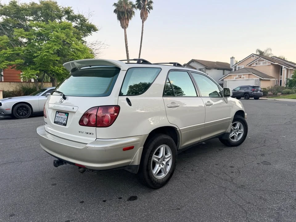 2000 Lexus RX 1st Gen - Image 6 of 20