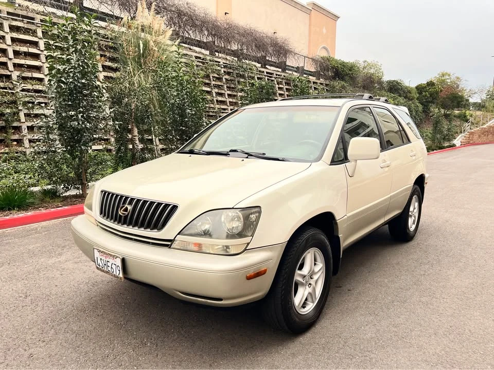 2000 Lexus RX 1st Gen - Image 5 of 12