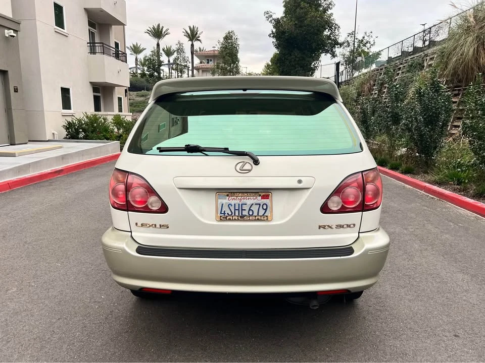 2000 Lexus RX 1st Gen - Image 3 of 12