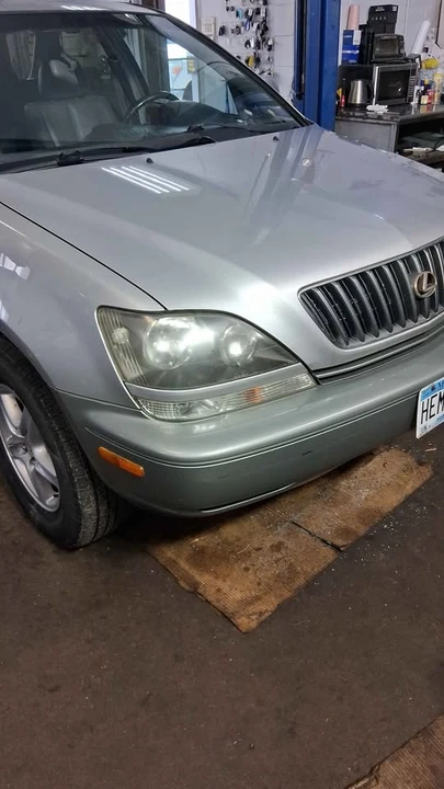 2000 Lexus RX 1st Gen - Image 7 of 11