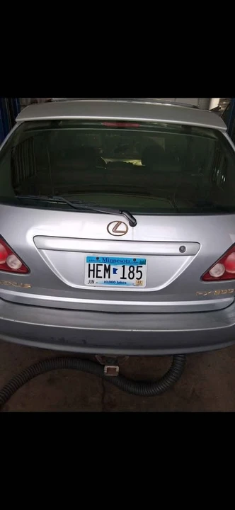 2000 Lexus RX 1st Gen - Image 2 of 11