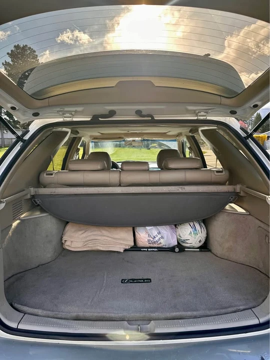 2000 Lexus RX 1st Gen - Image 5 of 8