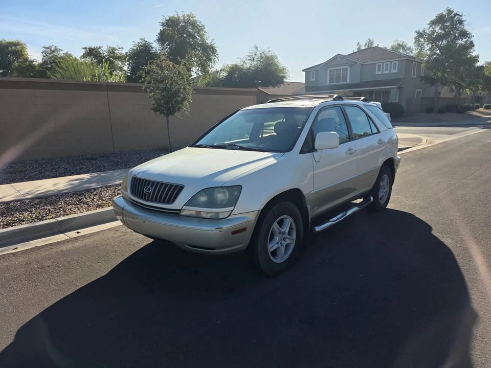 2000 Lexus RX 1st Gen - Image 4 of 9