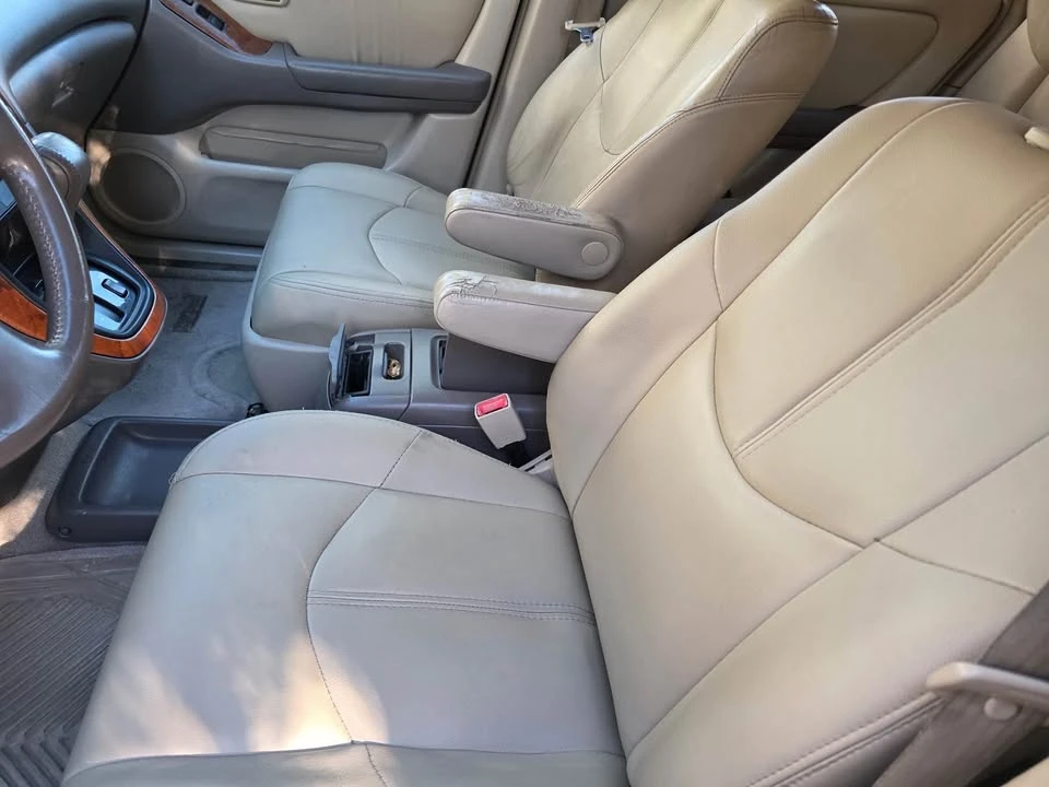 2000 Lexus RX 1st Gen - Image 8 of 9