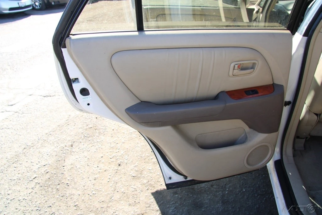 2000 Lexus RX 1st Gen - Image 20 of 21