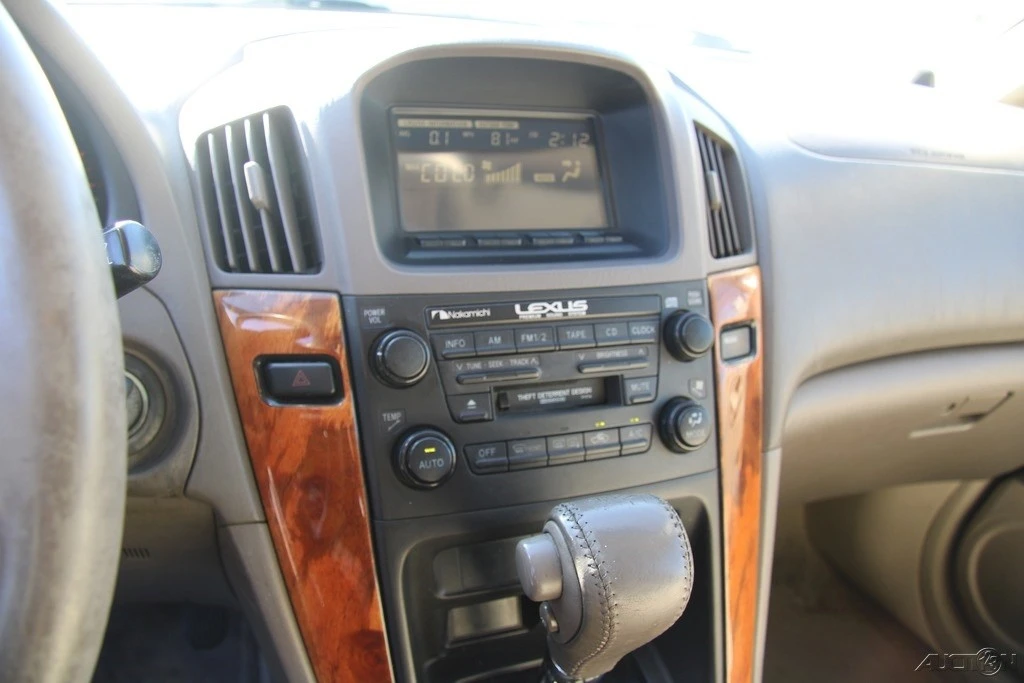 2000 Lexus RX 1st Gen - Image 19 of 21