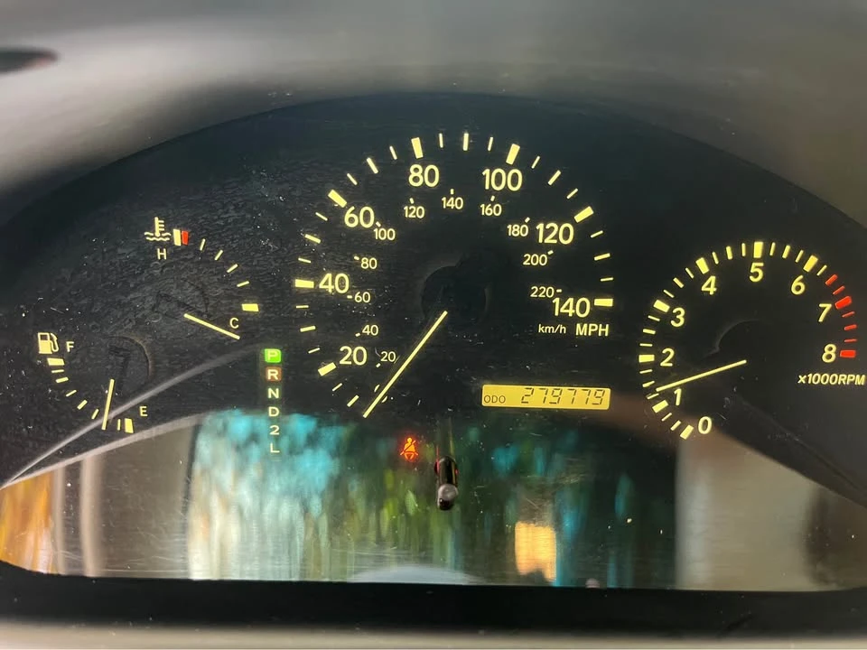 2000 Lexus RX 1st Gen - Image 10 of 11