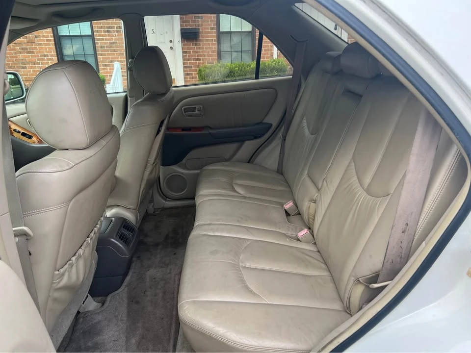 2000 Lexus RX 1st Gen - Image 8 of 10