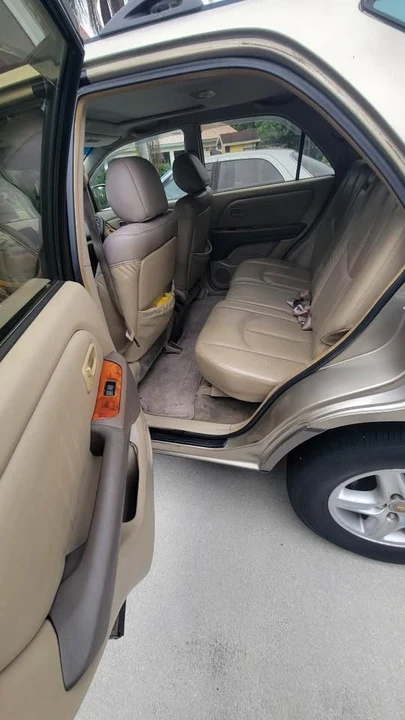 2000 Lexus RX 1st Gen - Image 6 of 8