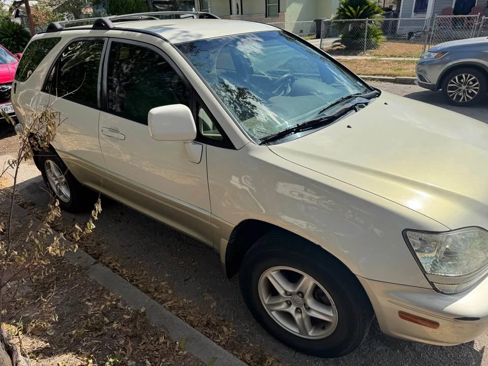 2000 Lexus RX 1st Gen - Image 2 of 6