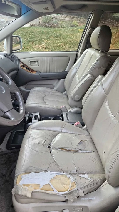 2000 Lexus RX 1st Gen - Image 7 of 10