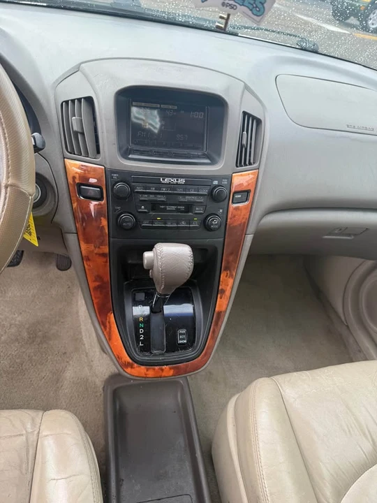 2000 Lexus RX 1st Gen - Image 14 of 14