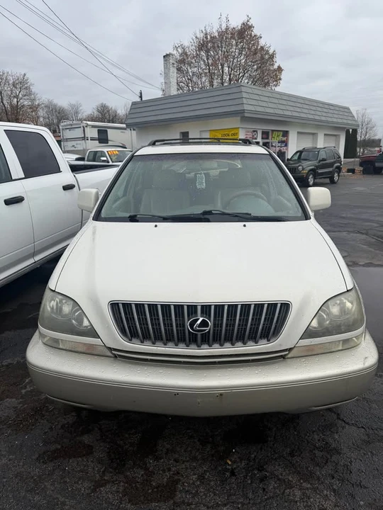 2000 Lexus RX 1st Gen - Image 2 of 14