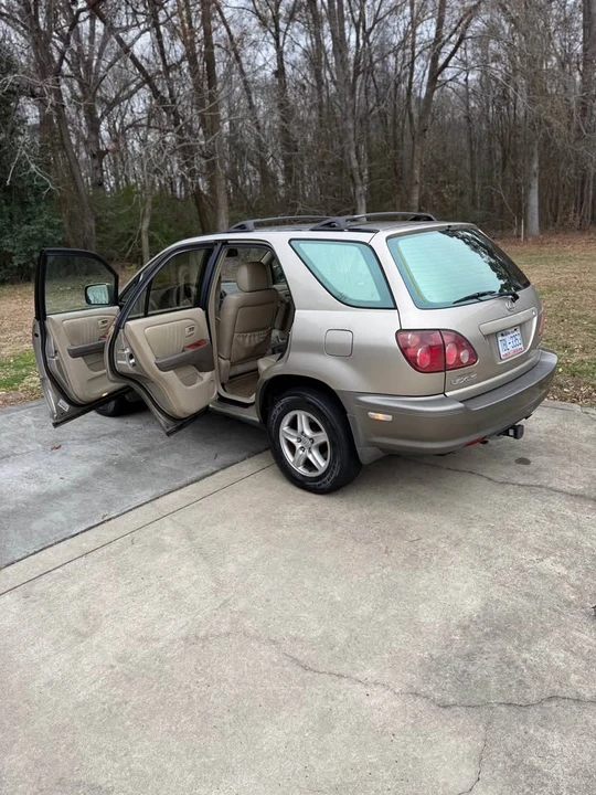 2000 Lexus RX 1st Gen - Image 19 of 19