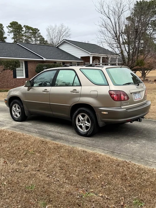 2000 Lexus RX 1st Gen - Image 2 of 19