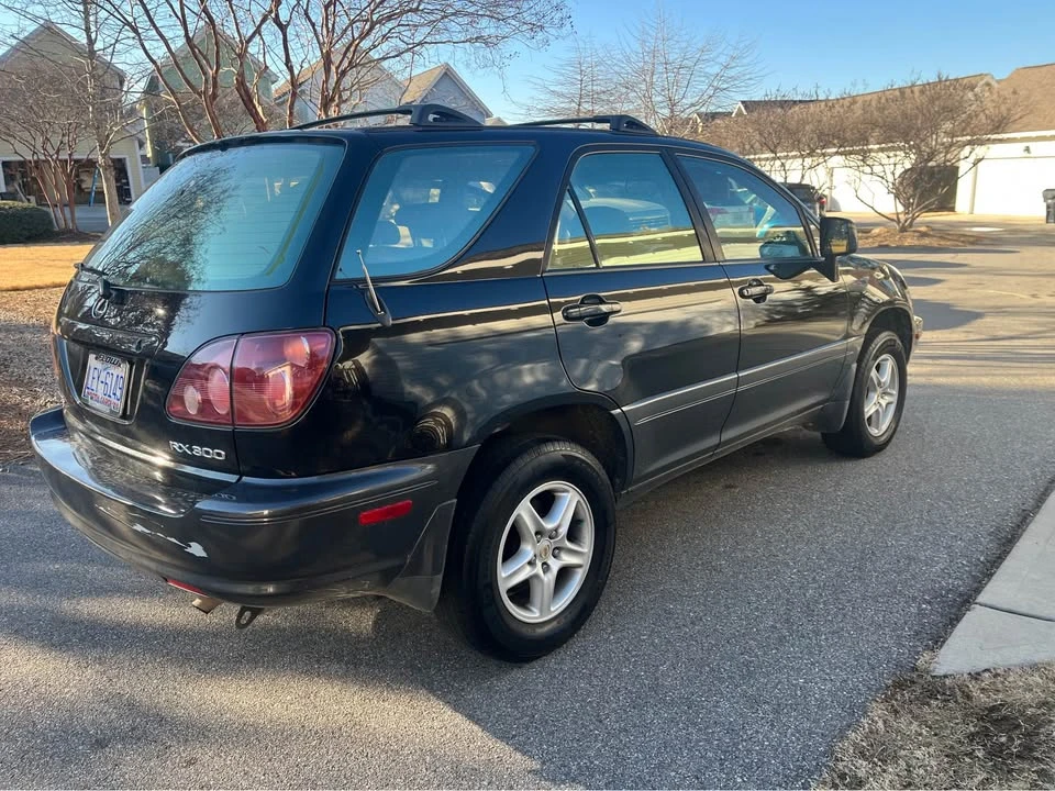 2000 Lexus RX 1st Gen - Image 4 of 13