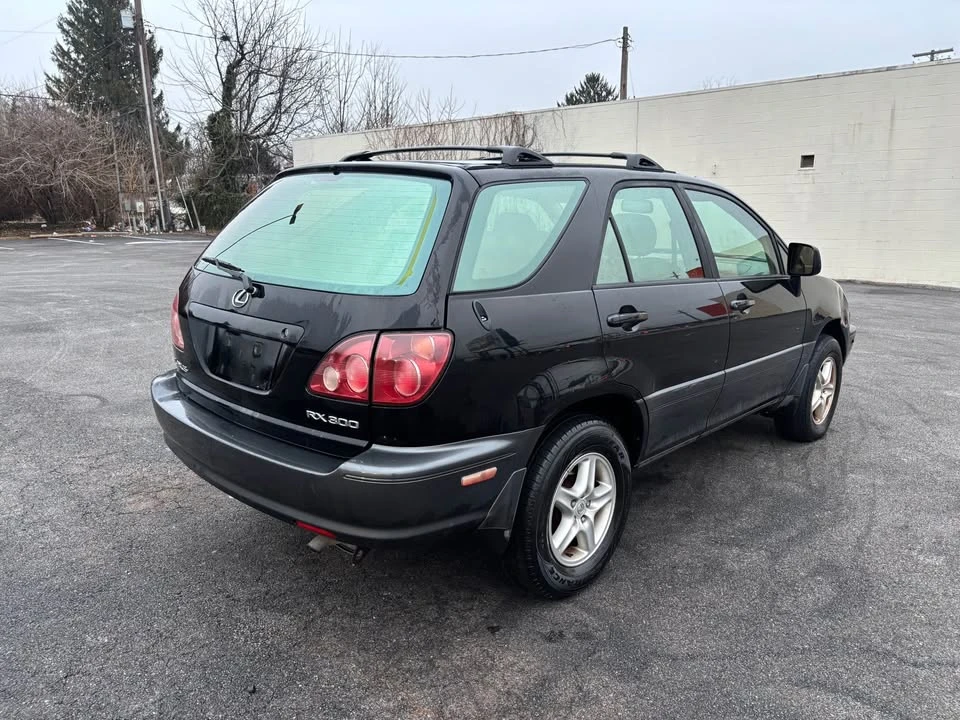 2000 Lexus RX 1st Gen - Image 5 of 13