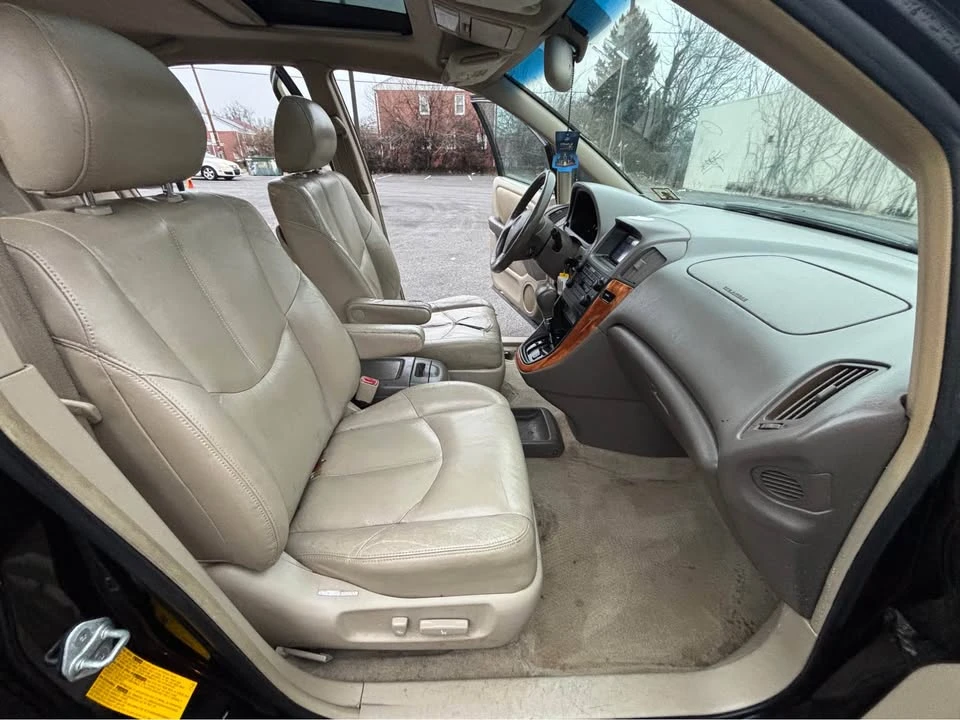 2000 Lexus RX 1st Gen - Image 9 of 13