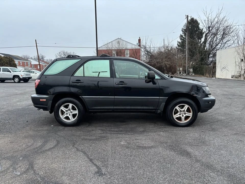2000 Lexus RX 1st Gen - Image 6 of 13