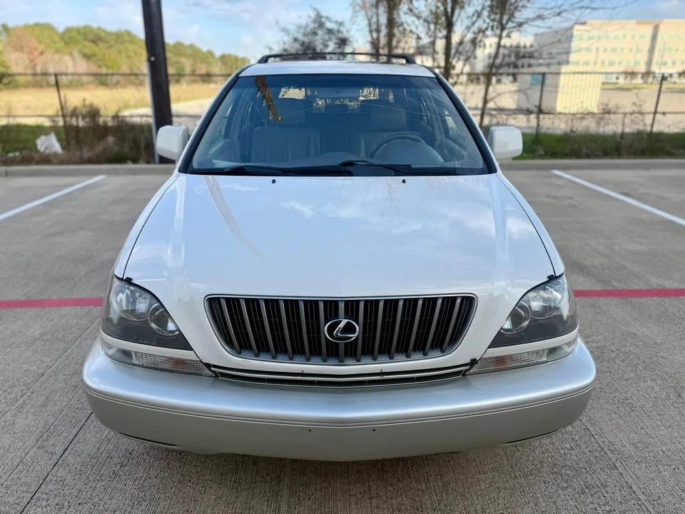 2000 Lexus RX 1st Gen - Image 2 of 16