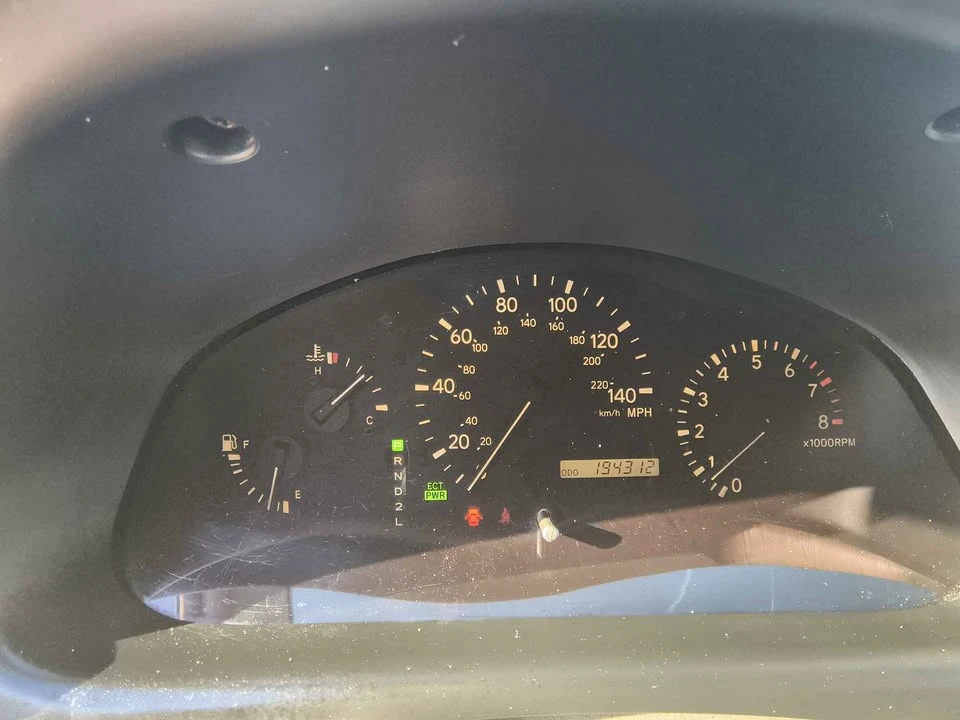 2000 Lexus RX 1st Gen - Image 13 of 15